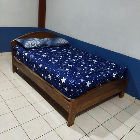 Hospedaje Mas Тарапото Экстерьер фото