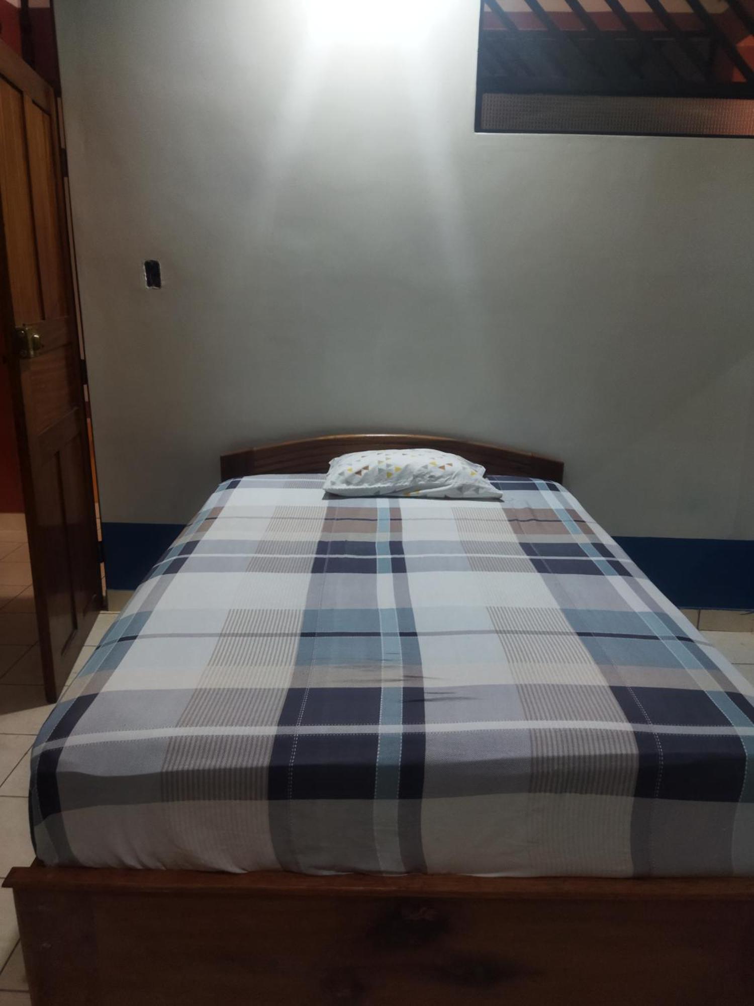 Hospedaje Mas Тарапото Экстерьер фото